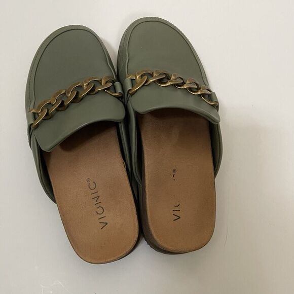 Vionic Joyful Georgie Slip On Leather Chain Mule in Army Green Size 7 - Picture 4 of 7
